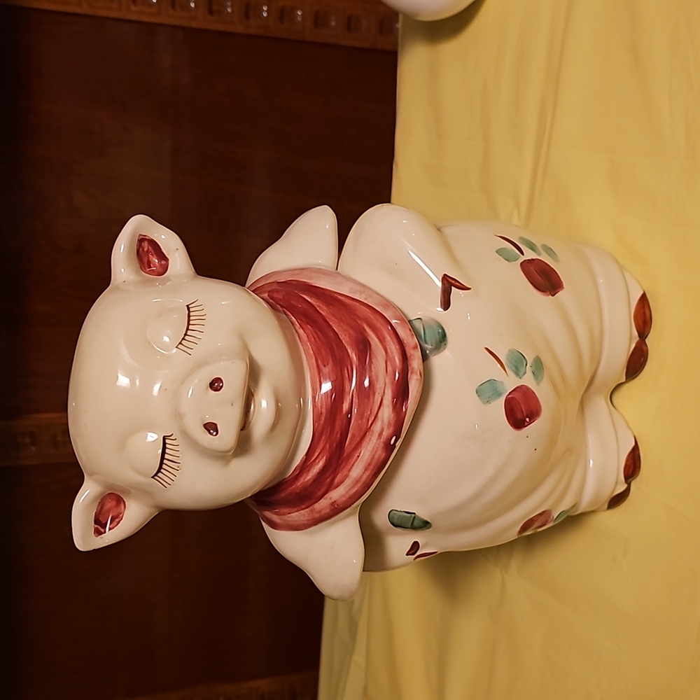 Vintage pig cookie jar